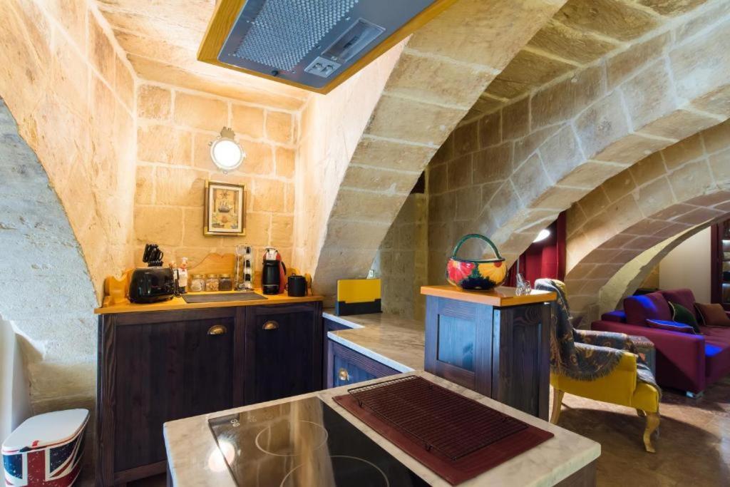 Heritage Apartment La Valette Extérieur photo